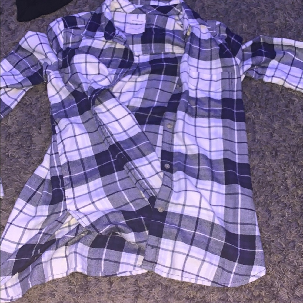 blue and white american eagle flannel